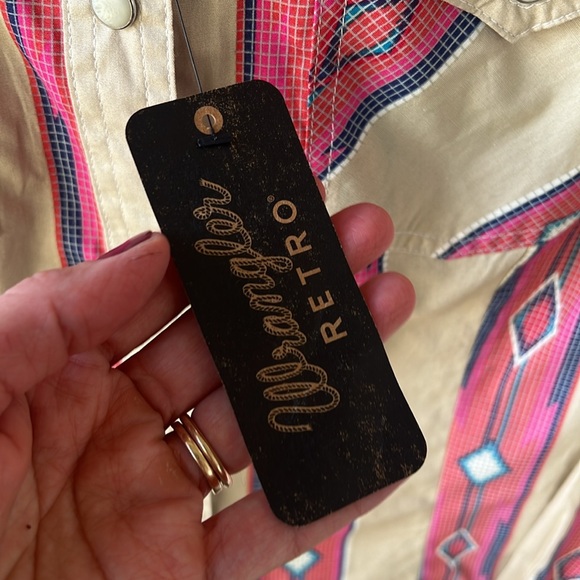 Wrangler Retro New w Tag Women's Pearl Snap Sz M Aztec Print Button Down Top - Picture 4 of 7